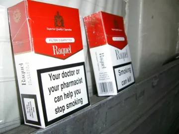 Роми плашат митничари с убийство