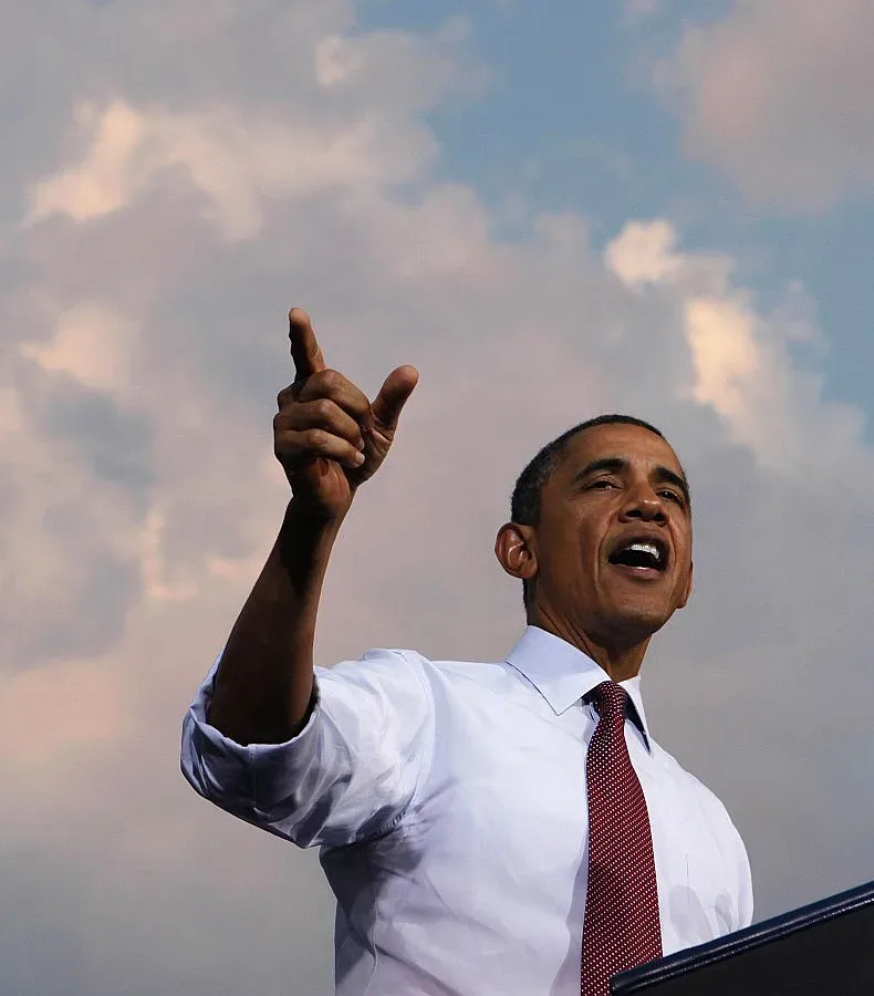 Обама отпразнува 51-ия си рожден ден с партия голф