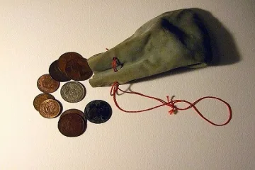 Натискат Испания за дълг отпреди 400 г.