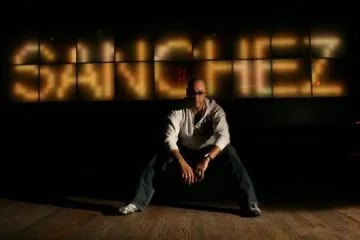 Технозвездата Роджър Санчес нае ВИП апартамент в Дюн