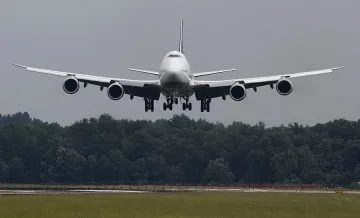 Три самолета на косъм от катастрофа в САЩ