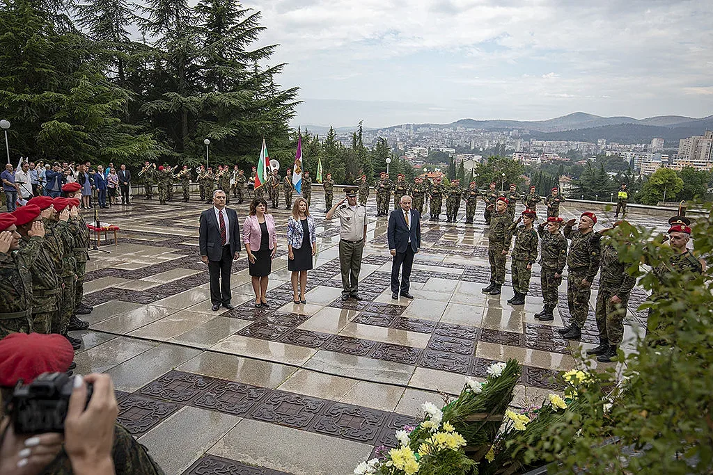 Стара Загора почете героите, дали живота си преди 147 години за защита на града