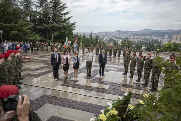 Стара Загора почете героите, дали живота си преди 147 години за защита на града