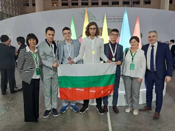 Наши ученици обраха световните медали по химия