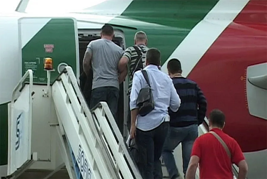 Изпратиха Брендо за Рим