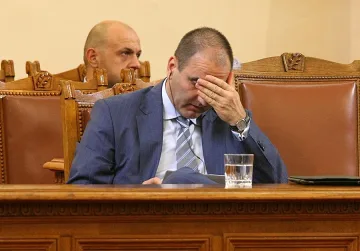 Цветанов: Безмислен вот