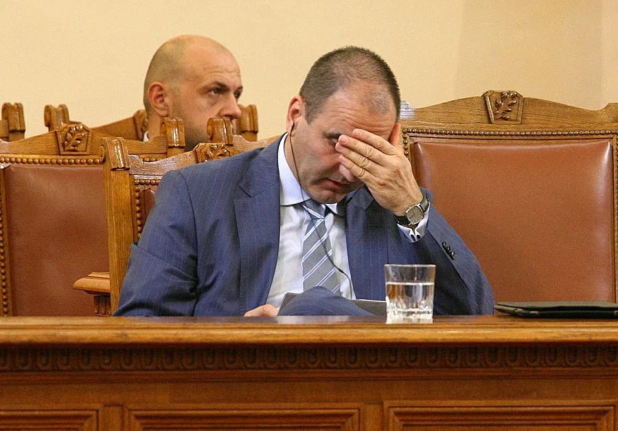 Цветанов: Безмислен вот