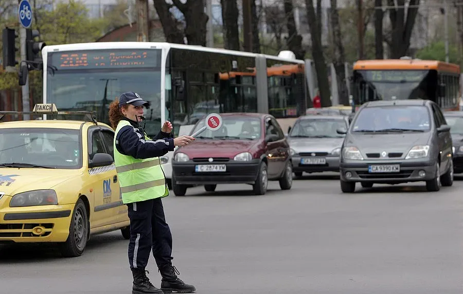 Акция "Шофирай отговорно и толерантно" бори агресията на пътя