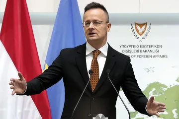 Петролният скандал трещи. Унгария скочи на ЕС