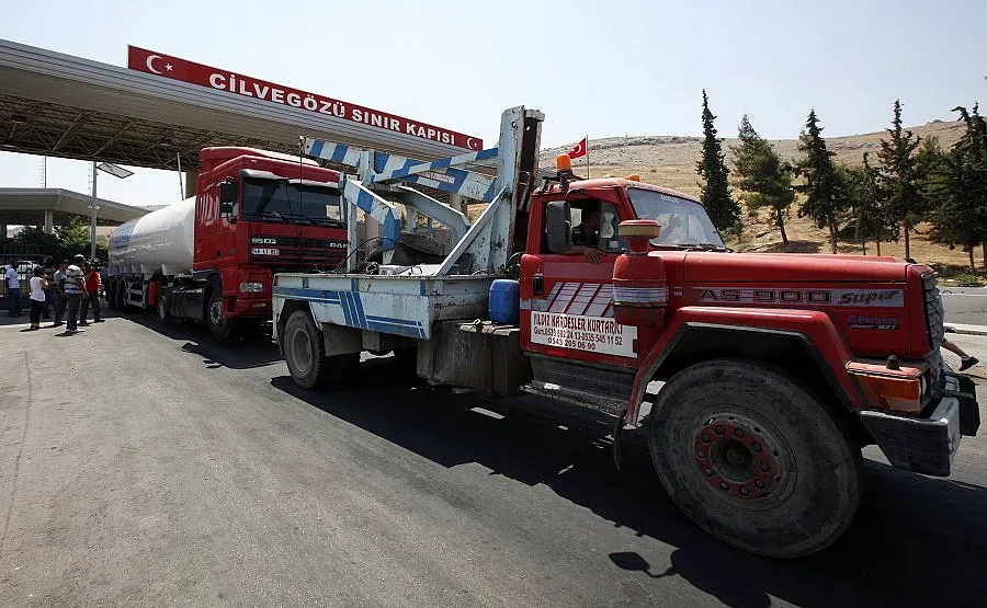 Турция разполага ракети на границата със Сирия