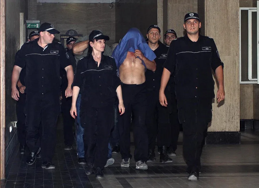 Подкупните антимафиоти остават в ареста