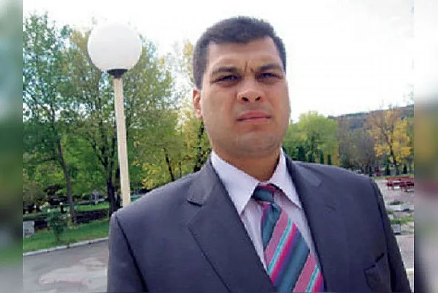 Депутатът Аврамов се облажил със 100 хил. лева