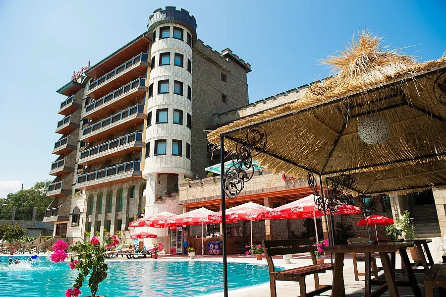 Не е за вярване! Появи се уникално място на морето