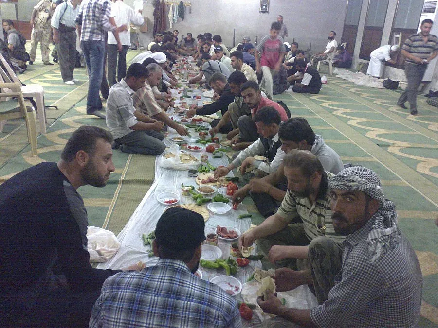 Генерали се съюзяват с бунтовниците в Сирия