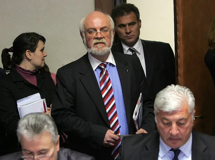 Синдикати вещаят есенни бунтове