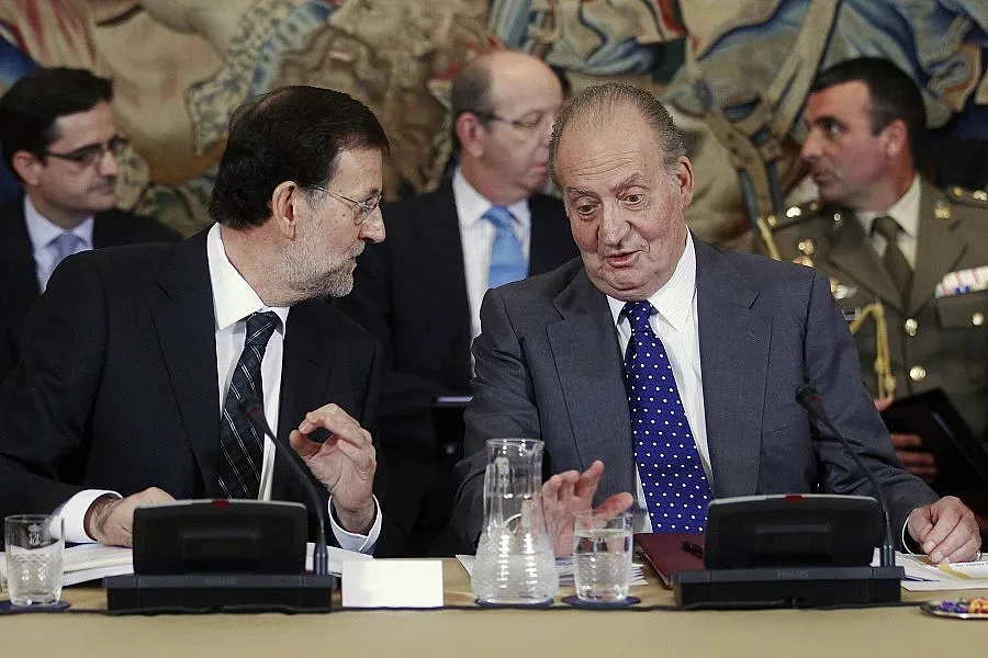 Кралят на Испания си отряза заплатата със 7%