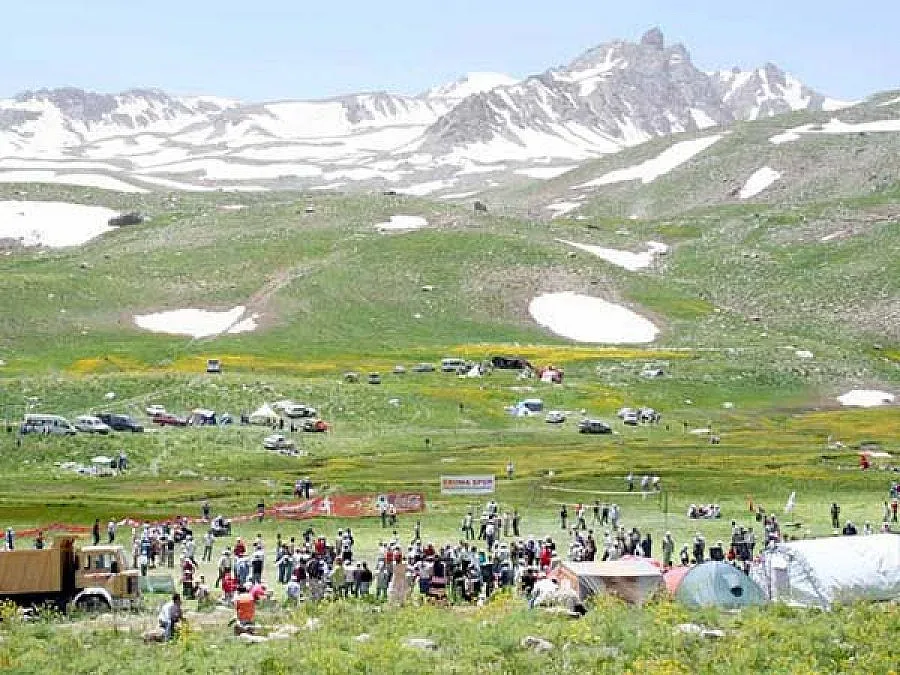 Сняг падна в планината в Турция