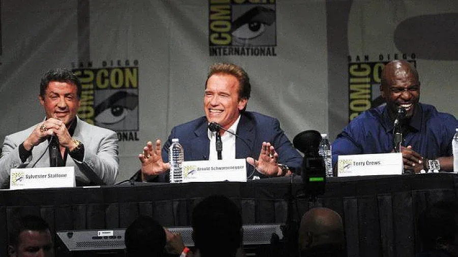 Овации за "Непобедимите 2” в Сан Диего