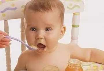 В млечните кухни липсват плодове, тъпчат децата с макарони