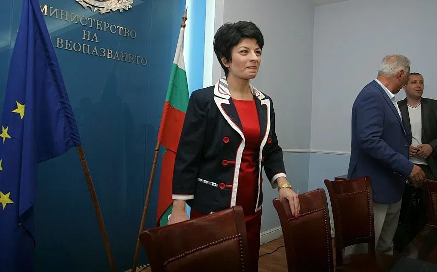 Атанасова: Лекарствата ще поевтинеят сериозно