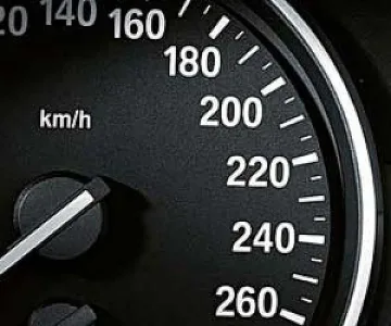 Хърватски полицаи спряха наш джигит да лети с 248 км/ч