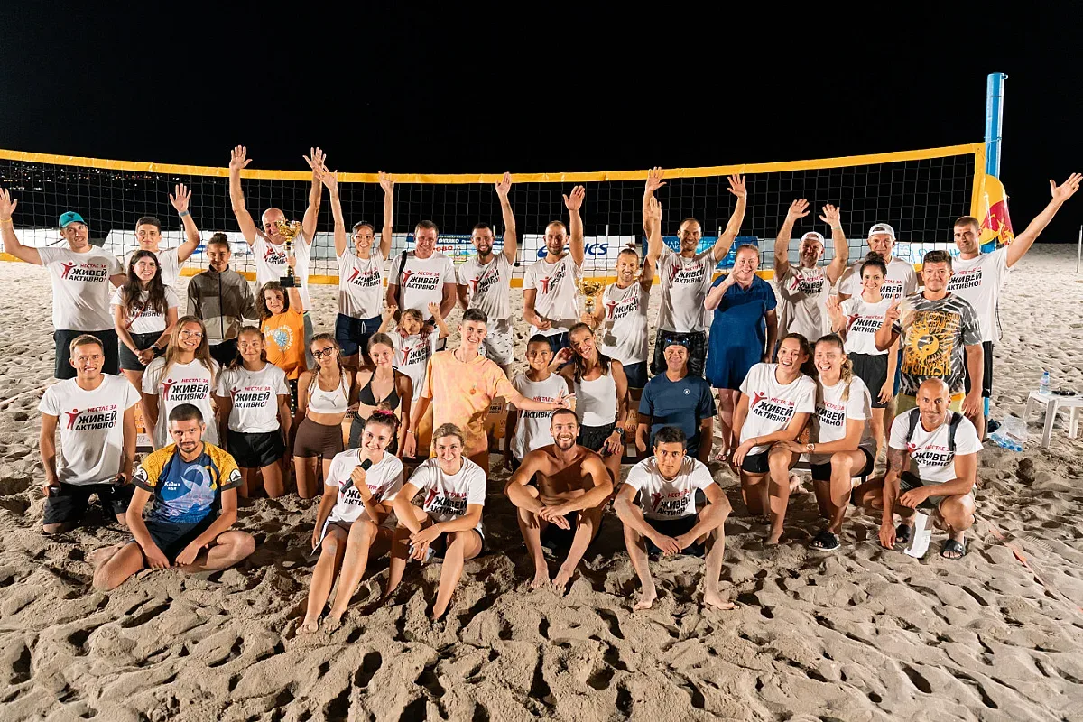 Ето кои са големите победители в нощния турнир по плажен волейбол на Нестле за Живей Активно - Лято  2024