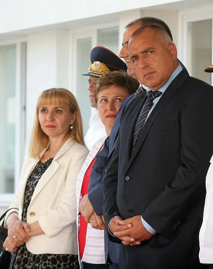 Бойко влиза в учебниците по история