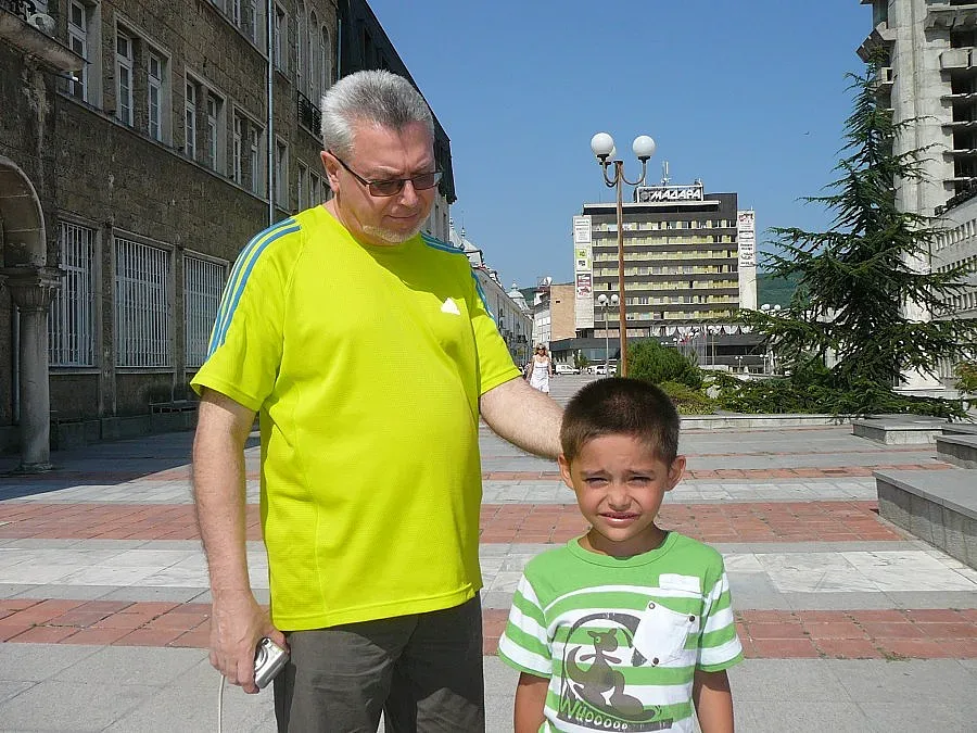 Боливийче тръгва първи клас в шуменско село