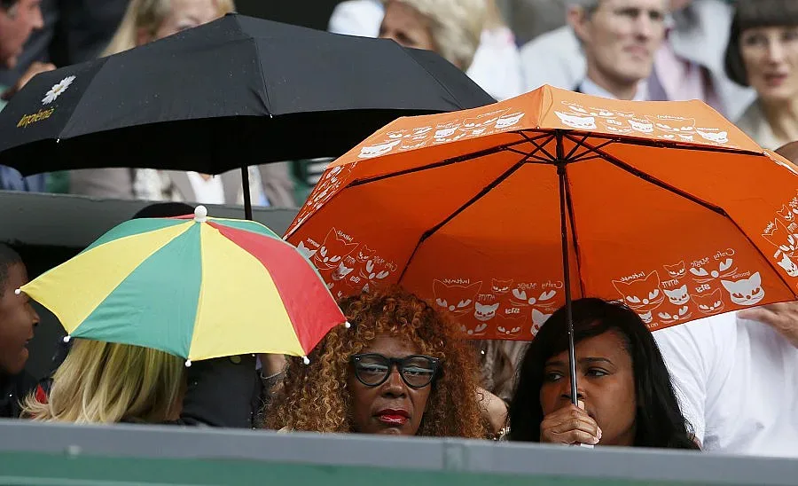 Великобритания остава в плен на дъждовете