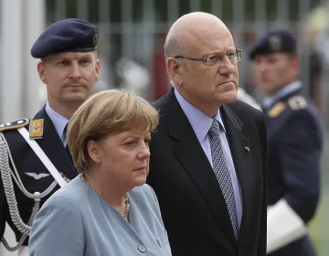 Меркел удари топ рейтинг