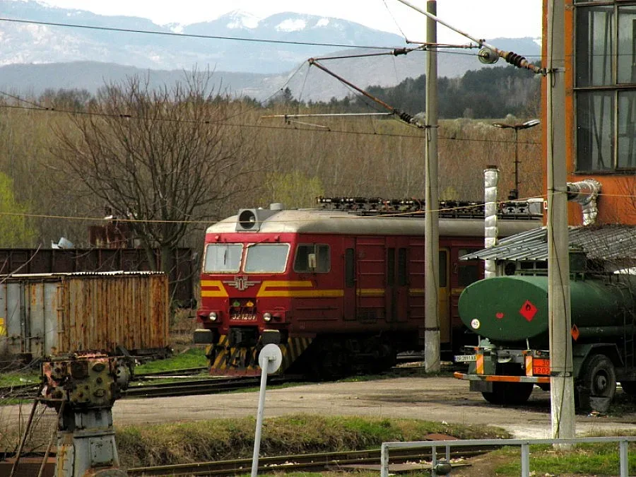 Спипаха 600 л гориво в локомотивно депо