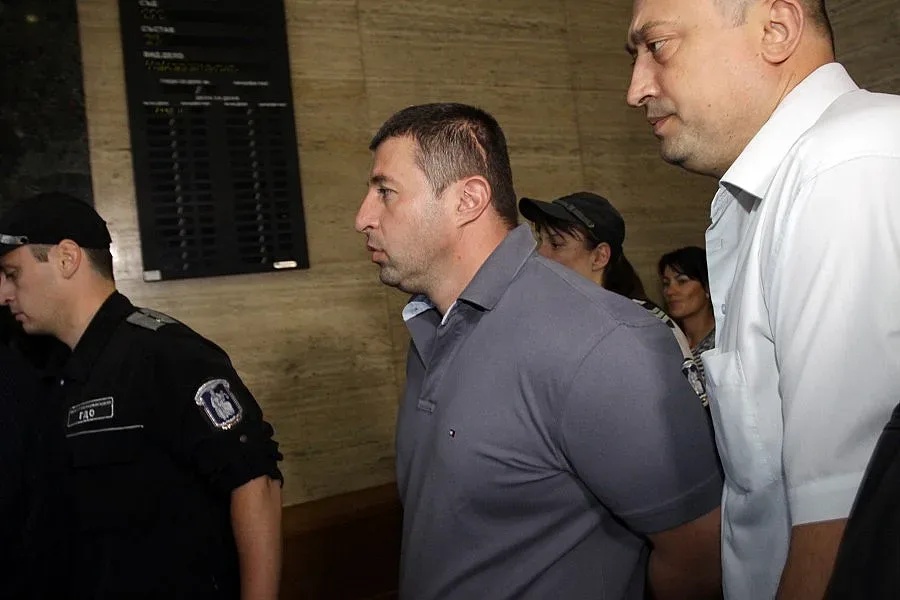 И фолкаджийки работили за Хамстера