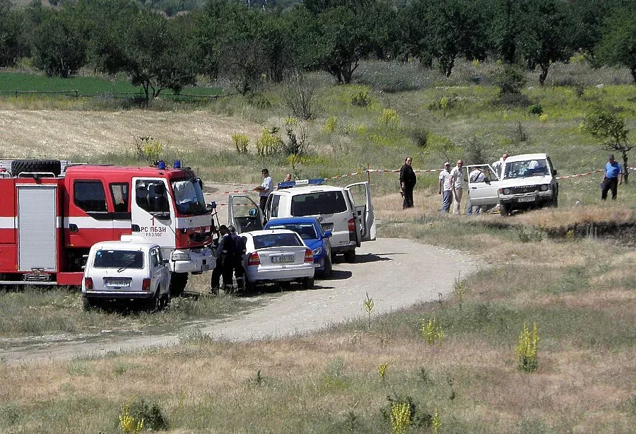 Ранената Емине е с разкъсани черва, черен дроб и диафрагма