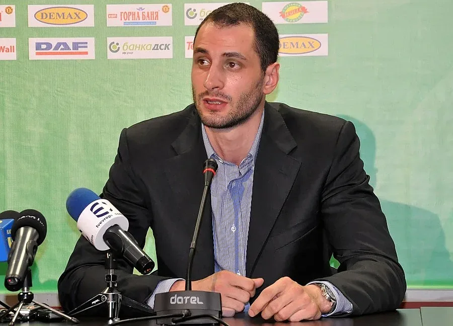 Треньорите лаконични за Казийски