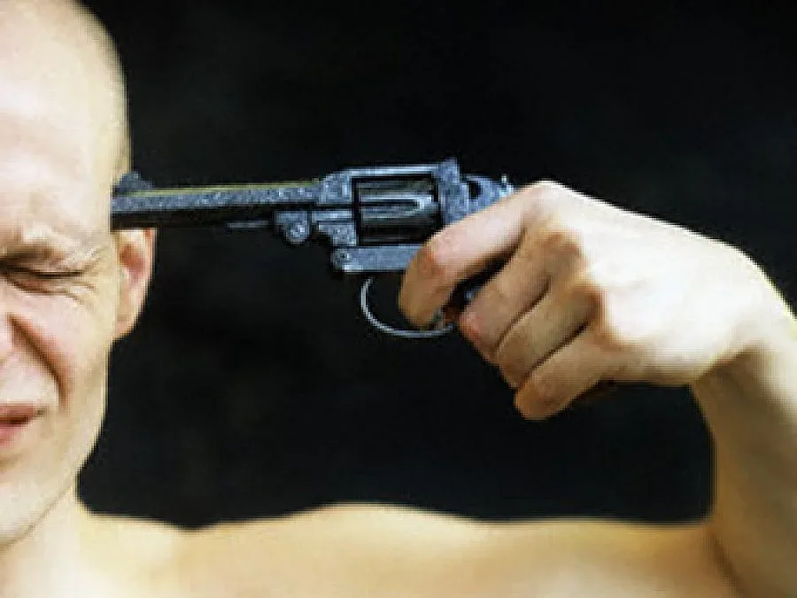 Тийнейджър си пръсна главата на руска рулетка