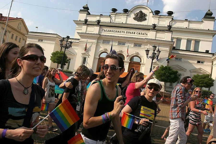 Гей парад с Мадона и Софка