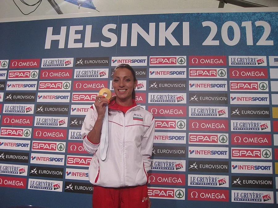 Ивет Лалова: Отивам да отпразнувам медала