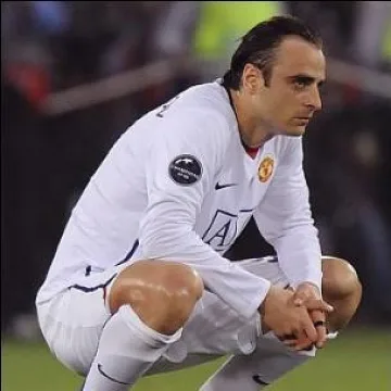 Бербатов: Може и да остана в Манчестър