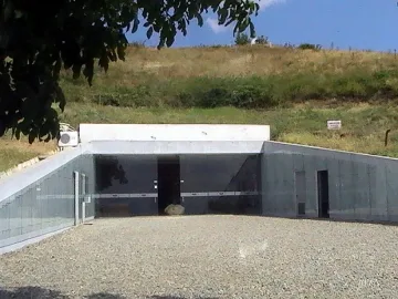 Дават 1,5 милиона за Долината на царете