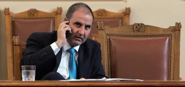 Цветанов призова беглеца с инкасото да се предаде