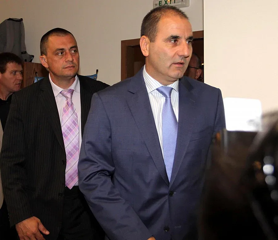 Цветанов: Взривът е криминален, не политически