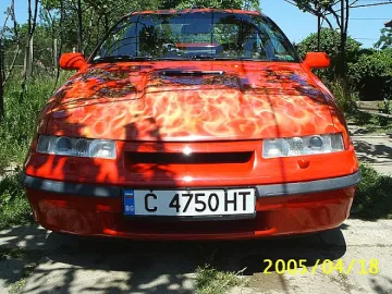 МВР търси джип с пламъци, обрал 2 милиона