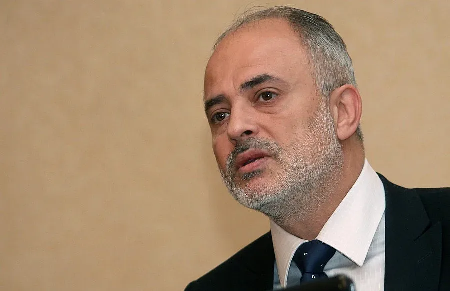 Вдигат заплатите на социалните работници