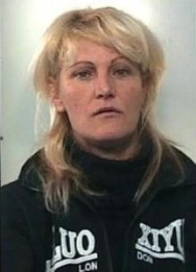 Закопчаха кръстница на мафията