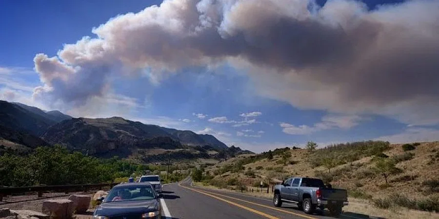 Огнена и водна стихии връхлитат САЩ 