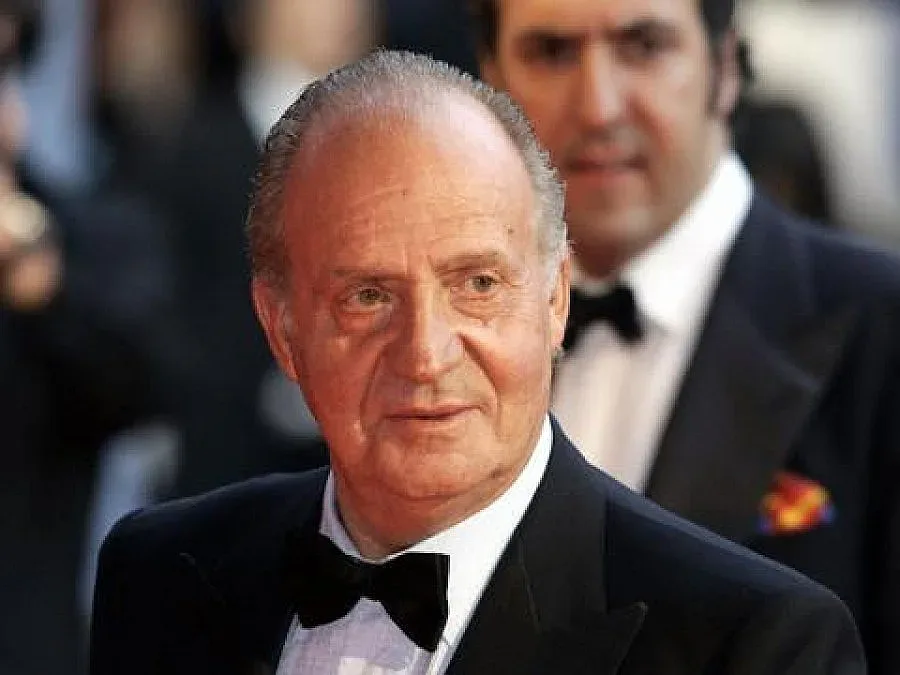 Хуан Карлос с поне 5 извънбрачни деца