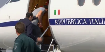 Качиха 4-ма кокаинови крале на самолет за Италия