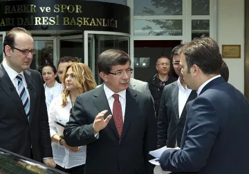 Турция събира НАТО за Сирия