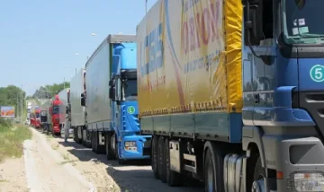 Спират камионите заради адската жега