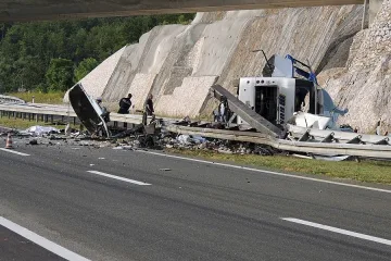 Осем души загинаха при катастрофа с чешки автобус 